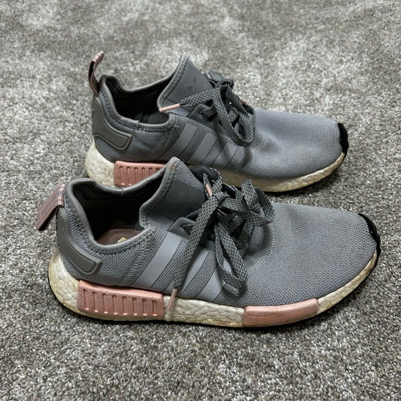 Adidas NMD R1 - Picture 2 of 5